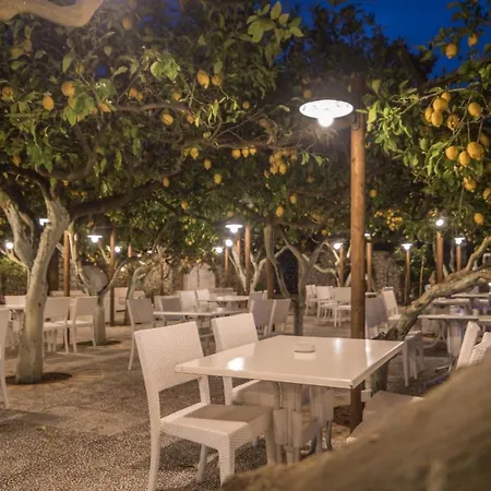 Syrene Κάπρι