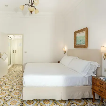 Syrene Hotel 4*